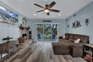 1185 Parkview Dr Unit D24, Canyon Lake, TX 78133