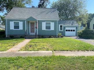 29 Addison Rd, Hamden, CT 06517