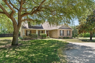 1876 Edgewood Dr, Navarre, FL 32566