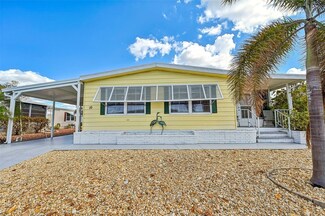 10 S Esplanade St, Englewood, FL 34223
