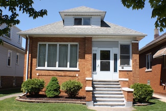 2132 Lincoln Ave, Whiting, IN 46394