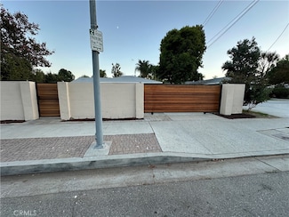 19140 Strathern St, Reseda, CA 91335