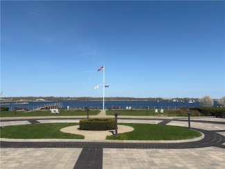 1180 Narragansett Blvd Unit 3, Cranston, RI 02905