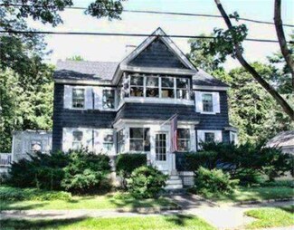 29 Woodbury St, Beverly, MA 01915