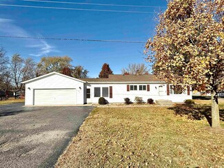 501 E 13th St, Winamac, IN 46996