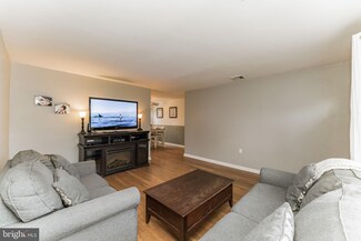 1349 Woodside Ave, Hatfield, PA 19440