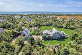 14 Katama Farm Rd N, Edgartown, MA 02539