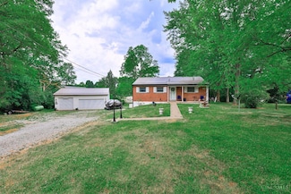 1118 Stuttgart Dr, Fayetteville, OH 45118
