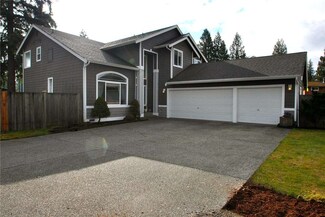 13829 Beverly Park Rd, Lynnwood, WA 98087