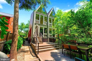 5320 29th St NW, Washington, DC 20015
