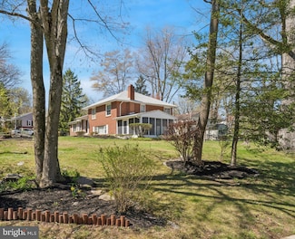 2340 Edge Hill Rd, Huntingdon Valley, PA 19006