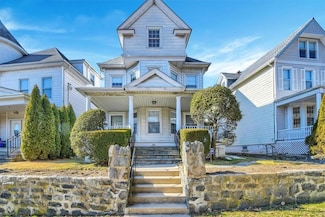 85 Parkway Rd Unit 3L, Bronxville, NY 10708