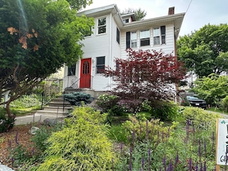 124 Bynner St Unit 1, Jamaica Plain, MA 02130