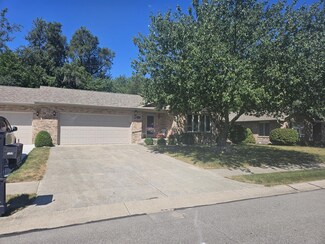 127 Regency Pkwy, La Porte, IN 46350