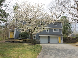 655 Central St, Holliston, MA 01746