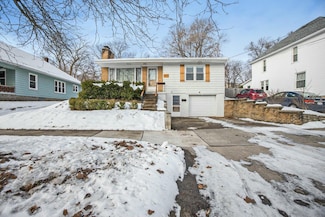 1517 Powers Ave NW, Grand Rapids, MI 49504