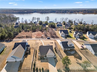 11249 Island View Ln, Lancaster, SC 29720