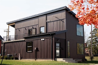 904 E Berry St, Fort Wayne, IN 46803