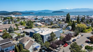 910 34th St Unit 302, Anacortes, WA 98221