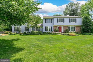 228 Carriage Hill Dr, Moorestown, NJ 08057
