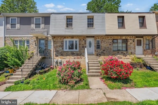 643 Saint Anthony Ln, Upper Darby, PA 19082