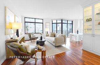 188 E 64th St Unit 1720, New York, NY 10065