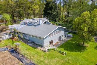 2036 Dowell Rd, Grants Pass, OR 97527