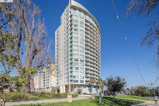 1 Lakeside Dr Unit 916, Oakland, CA 94612