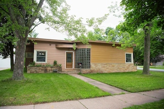 2536 Peck St, Stevens Point, WI 54481