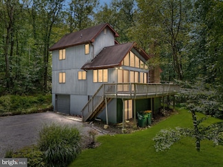 2256 Woodhaven Dr, Saylorsburg, PA 18353