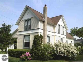 201 W Tenth St, Traverse City, MI 49684