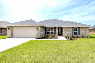 6208 Pineapple Dr, Milton, FL 32570