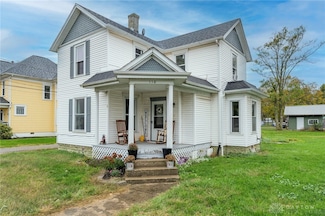 110 W Mound St, South Charleston, OH 45368