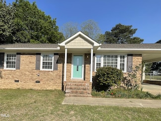 305 Briarcliff Dr, Dunn, NC 28334