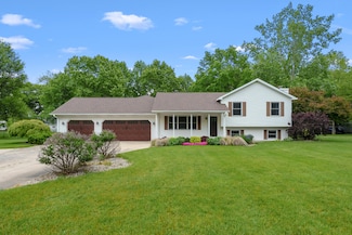 55042 W End Rd, Three Rivers, MI 49093