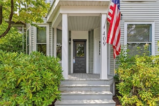 409 N Jefferson St, New Castle, PA 16101
