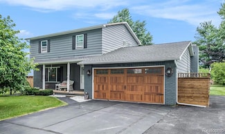 4170 Lahring Rd, Linden, MI 48451