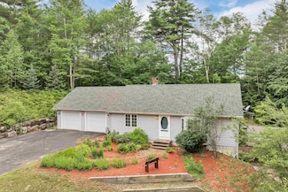 2 Oak Leaf Ave, Center Tuftonboro, NH 03816