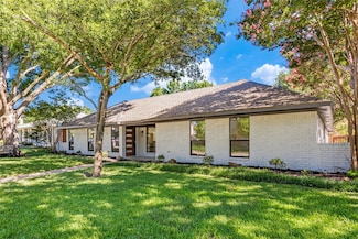 17 Gettysburg Ln, Richardson, TX 75080