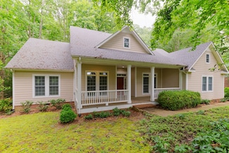 238 Wiggins Creek Dr, Sewanee, TN 37375