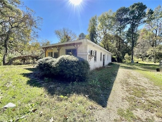 2056 Wilmington Hwy, Fayetteville, NC 28306