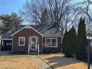 1706 38th St NW, Canton, OH 44709