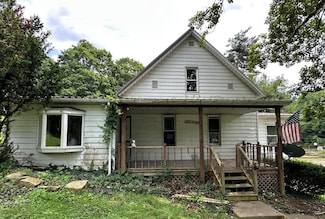 281 Mulberry Ave, Pomeroy, OH 45769