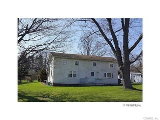 24 Bridge St, Dundee, NY 14837