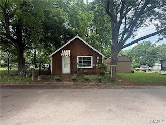 211 Overton St, Farmington, MO 63640