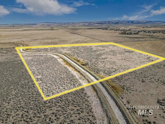 2300 E 2500 N, Twin Falls, ID 83301
