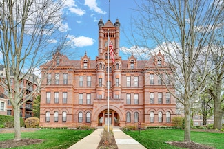 201 Reber St Unit 6, Wheaton, IL 60187