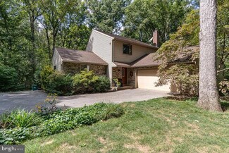 3 Deep Pond Ct, New Freedom, PA 17349