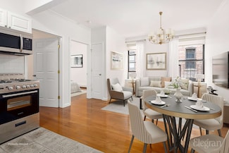 220 W 111th St Unit 2B, New York, NY 10026