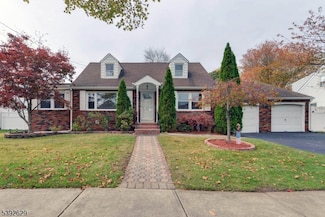29 N Winifred Dr, Totowa Boro, NJ 07512